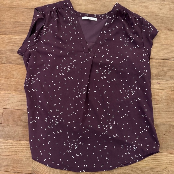 fun 2 fun Tops - fun2fun purple white short sleeve V-neck blouse shirt top size small S
 b40